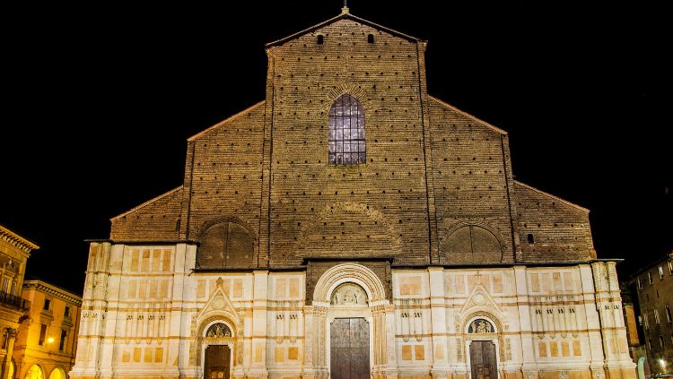 image of Basilica di San Petronio, a stop on a road trip around the Adriatic