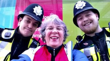 photo, image, woman with police, solo adventure