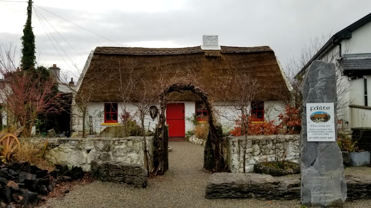 photo, image, claddagh cottage, exploring ireland