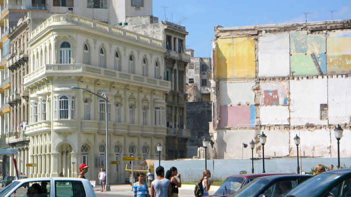 photo, old havana, solo travel mistake