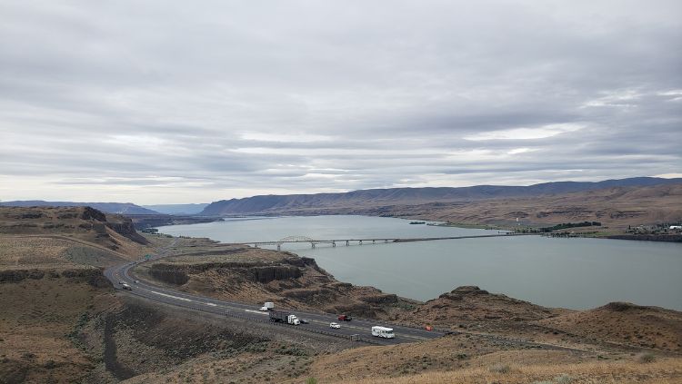 Bridge crossing the columbia river at vantage in washington state.